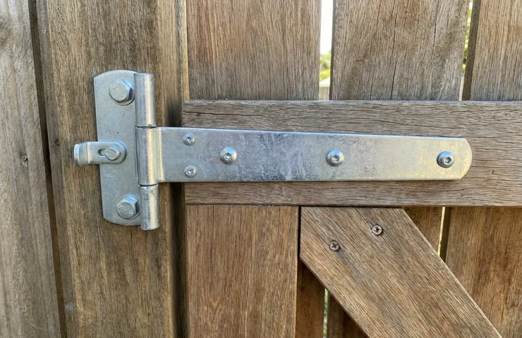 Gate Repairs in Sheldon